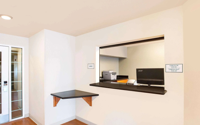 WoodSpring Suites College Station