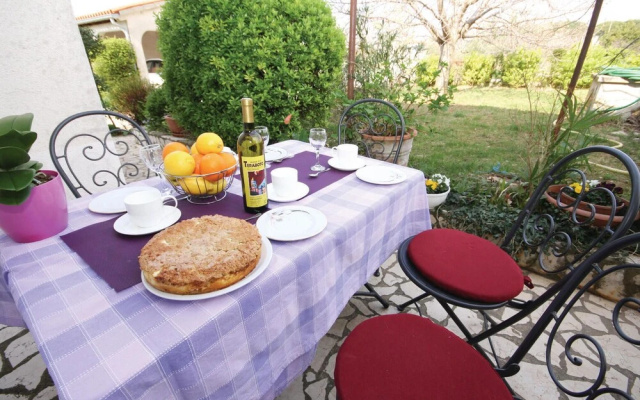 Nice Home in Vodnjan With Wifi and 2 Bedrooms