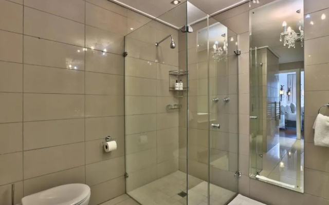 615 Cape Apartment