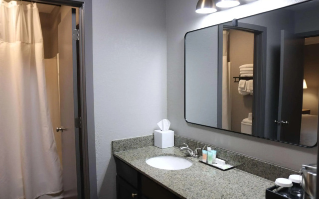 Eastland Suites Hotel & Conference Ctr, Trademark by Wyndham