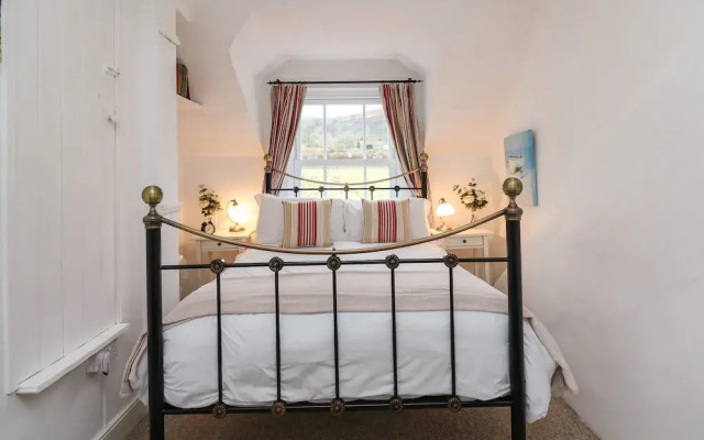 Bryniau Bychain Cottage
