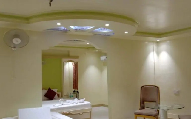 Hotel Saptarshi