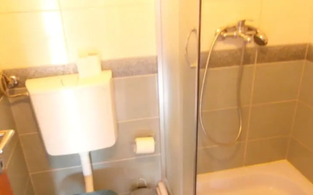 Apartment Gdinj - 2