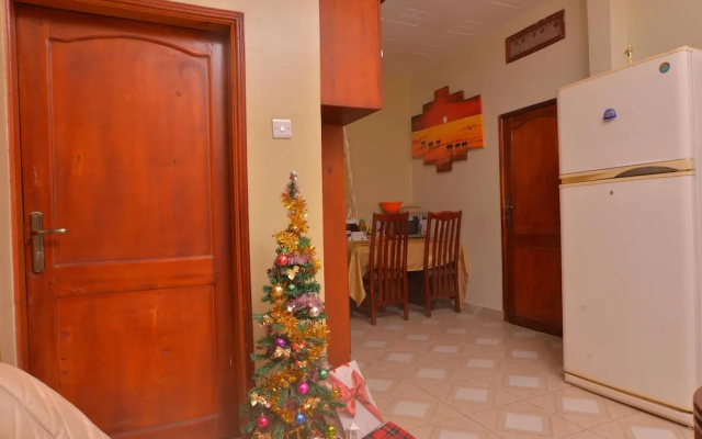 3 Bed House - Sleeps 8, Wifi, Parking, Pets