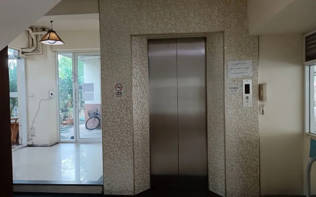 Grandview Condominia