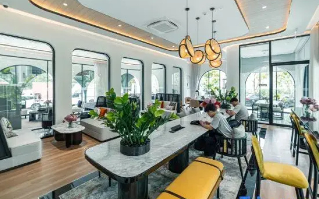 Spacious 1br in Bang Tao, Title legendary