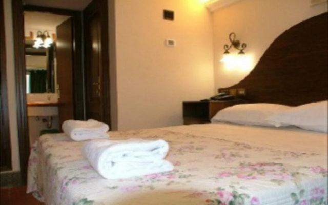 Hotel Okapi