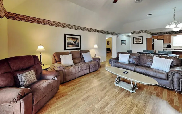 Hilltop Paradise by Jackson Mountain Rentals