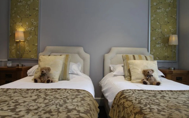 Salty Monk Hotel