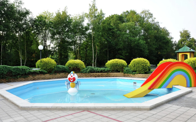 Chalet in Parc de Kievit With Private Garden