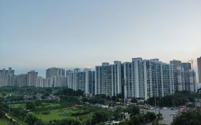 Luxury Studio Apartment in Central Noida by TFS-11
