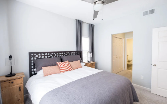 Hope St Downtown Luxury Rentals