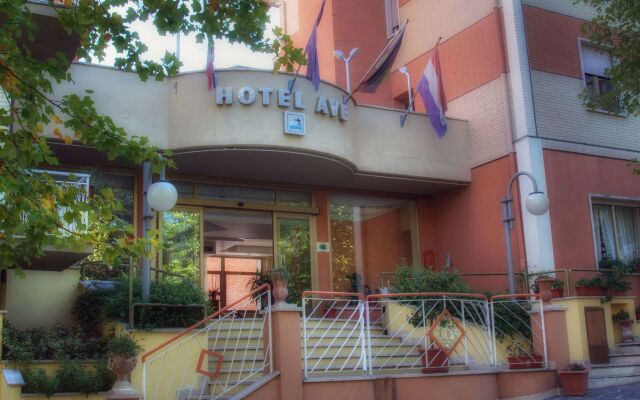 Hotel Ave Кьянчиано Терме вид на фасад