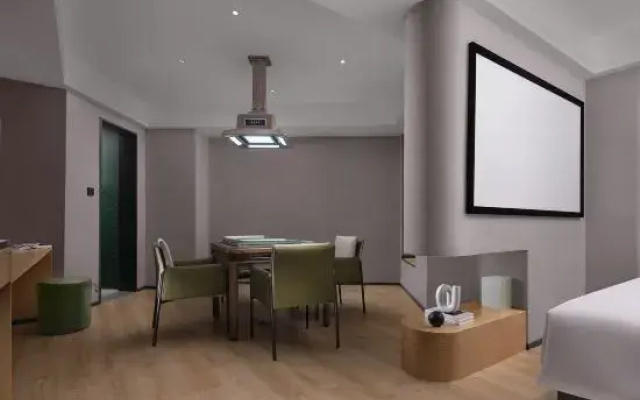 True Go Hotel