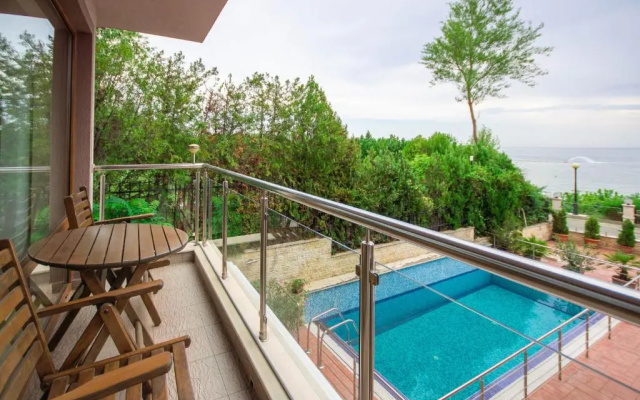 Vip House