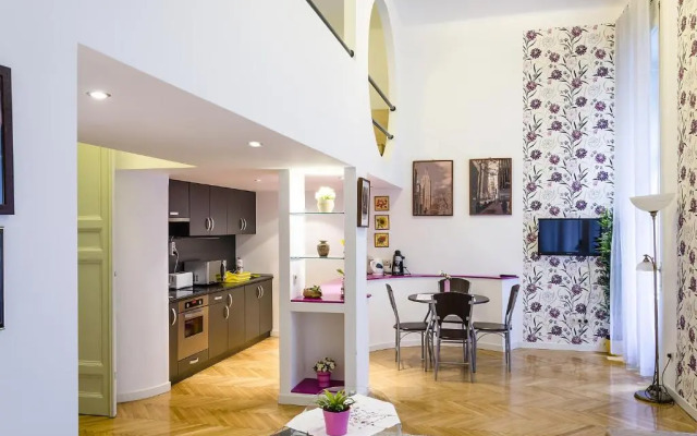 The Fashion Street Apartments