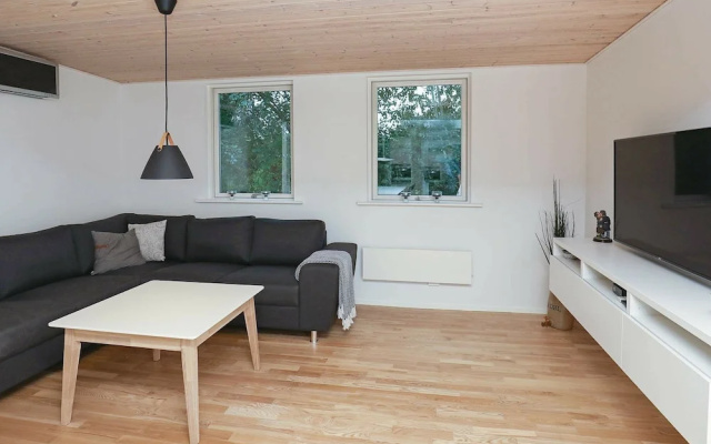 Pleasant Holiday Home in Hals With Terrace