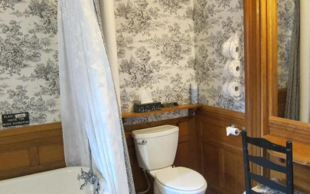 At the Turret Bed & Breakfast