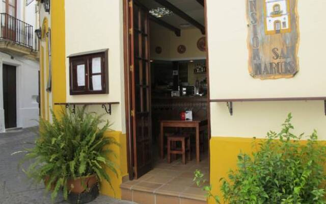 Отель Hostal San Marcos вид на фасад