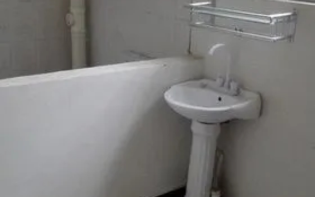 Kaifeng Yaxuange Apartment