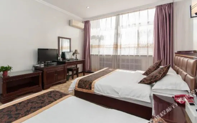 Luyuan Business Hotel