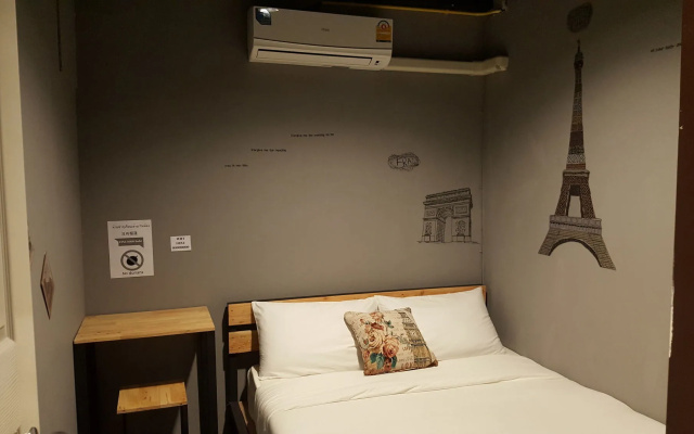La Belle Nuit House