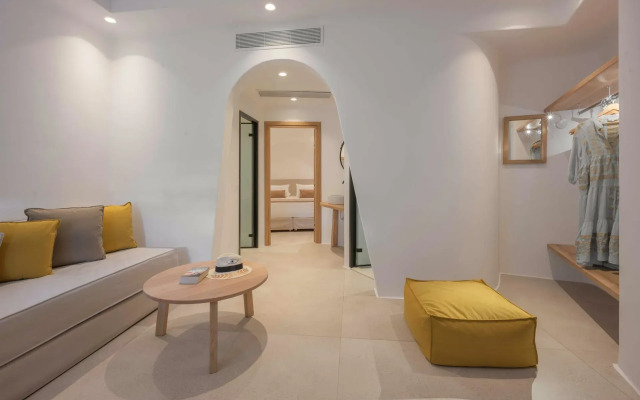 Argo Hotel