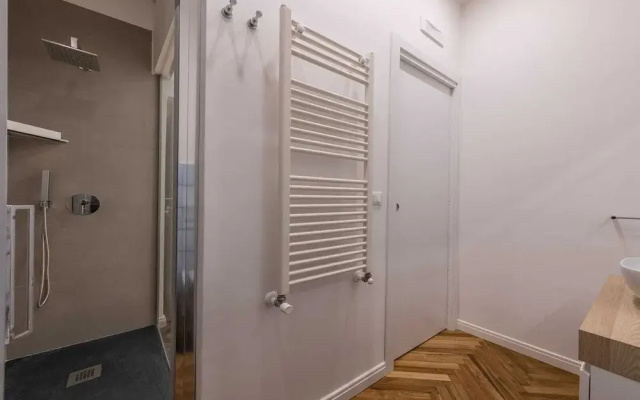L'Incanto House