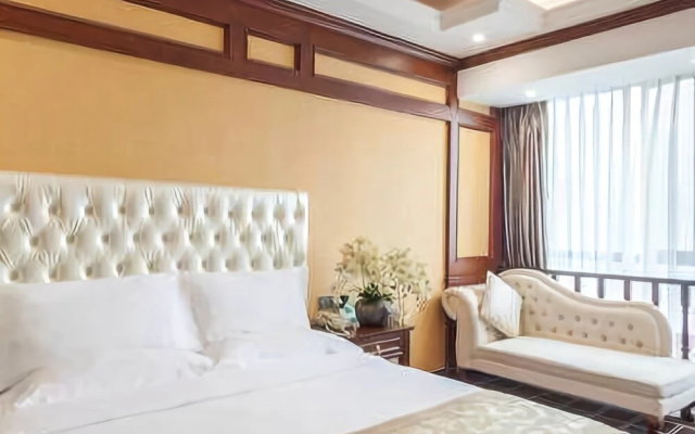Haodi Hotel (Chongqing Huangnibang Light Rail Station)