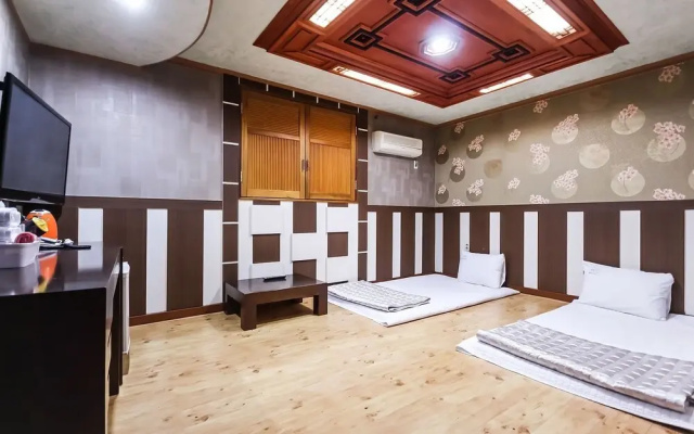 The Zone Hotel Gumi Gongdan dong