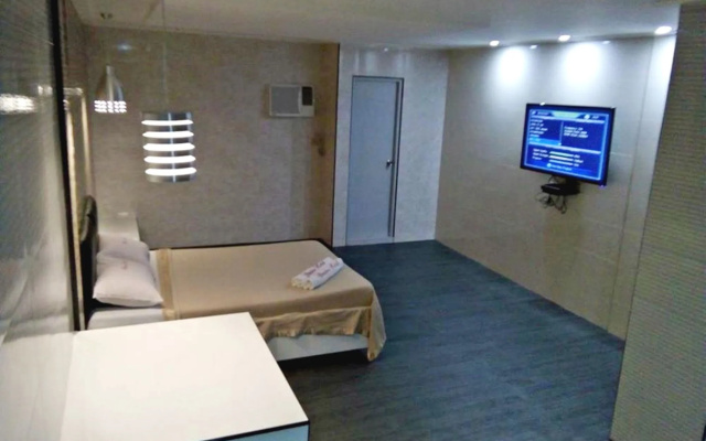 New Winston Hotel