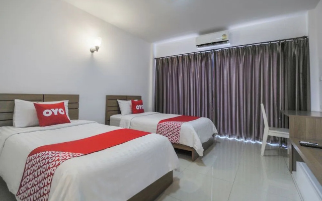 OYO 662 Malee Bunga Hotel