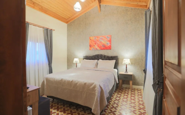 Tarihi Kumbaba Otel