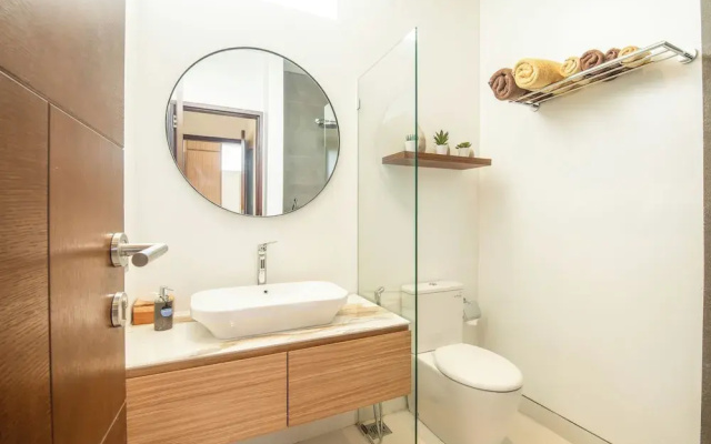 Opulent 6 BR in Canggu, 300m to Café Del mar