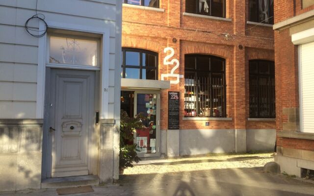 Отель 22b&b Бельгия, Антверпен - отзывы, цены и фото номеров - забронировать отель 22b&b онлайн вид на фасад