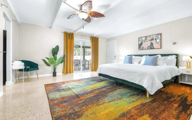 Bay Crest House Stay for 10!