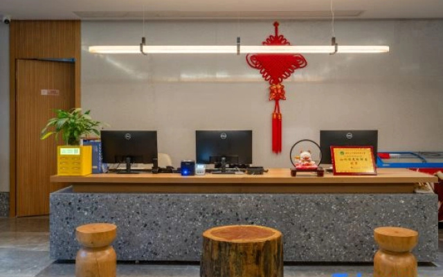 Lanyu Creek Resort