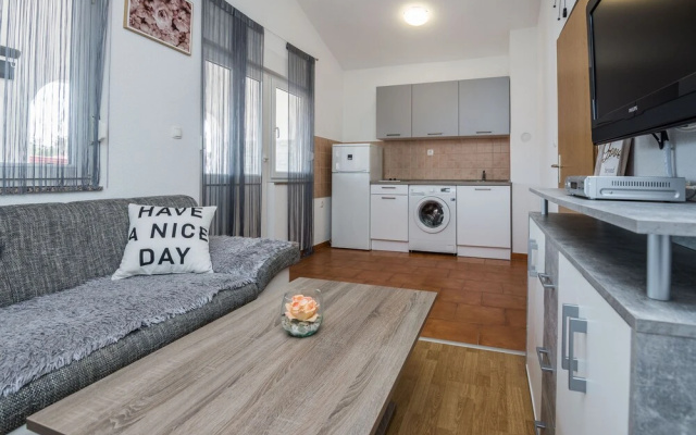 Apartment Wenig
