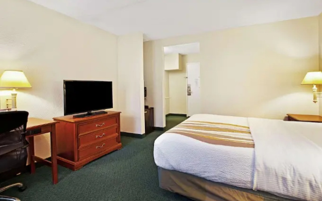 La Quinta Inn Detroit Canton 1022