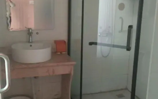 Xianshi Business Hotel