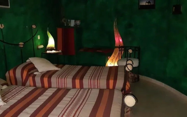 Hotel Cueva Tardienta Monegros-Adults Only