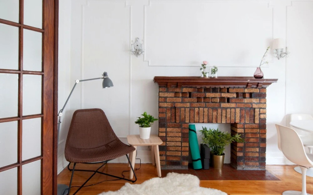 Artsy 3BR in Monkland Village by Host Kick