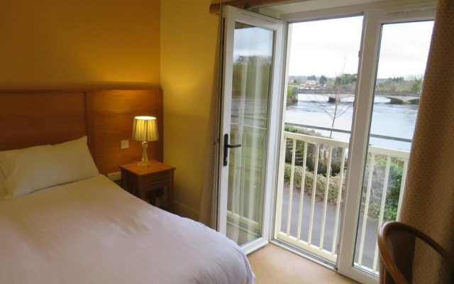 Glen Eden Hotel