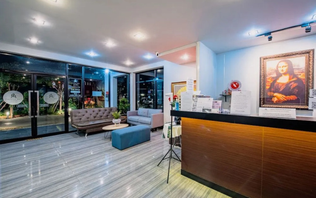 The Living Hotel SamutPrakan