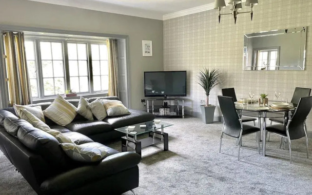 Rossal House Apartments