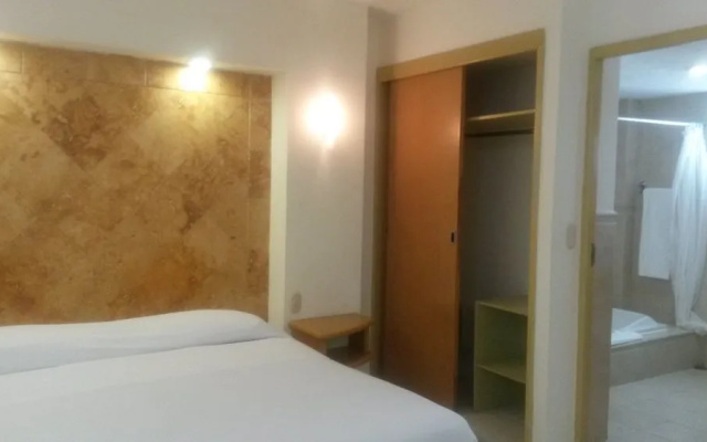 Angeles Suites Hotel