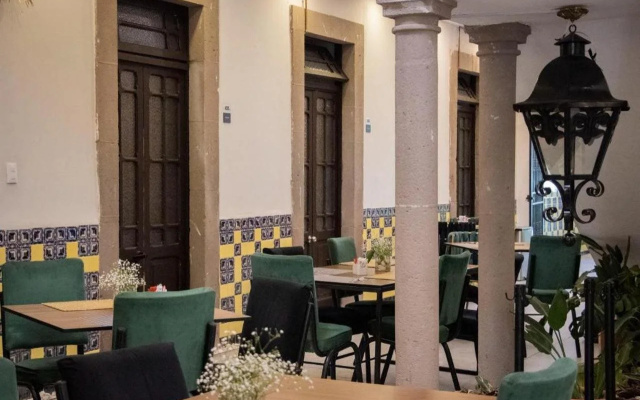 Hotel Patio Zaragoza