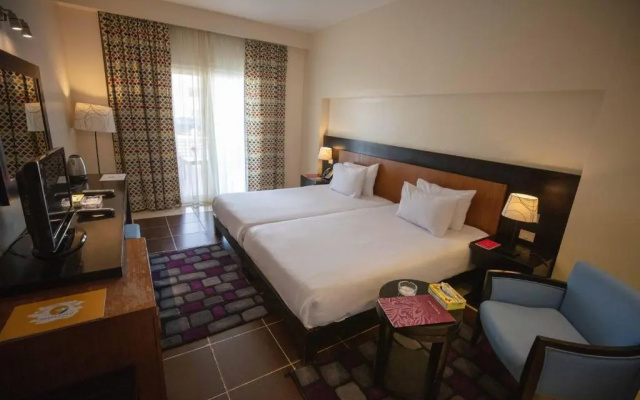Mousa Coast Resort Cairo Beach