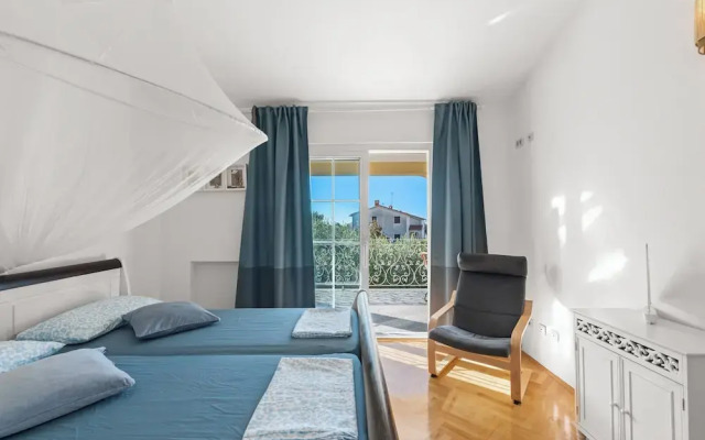 Holiday House with Pool Villa Seabird