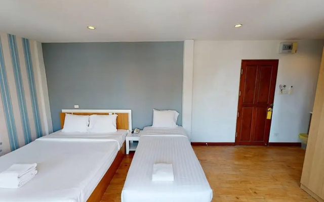 Sea Breeze Jomtien Residence